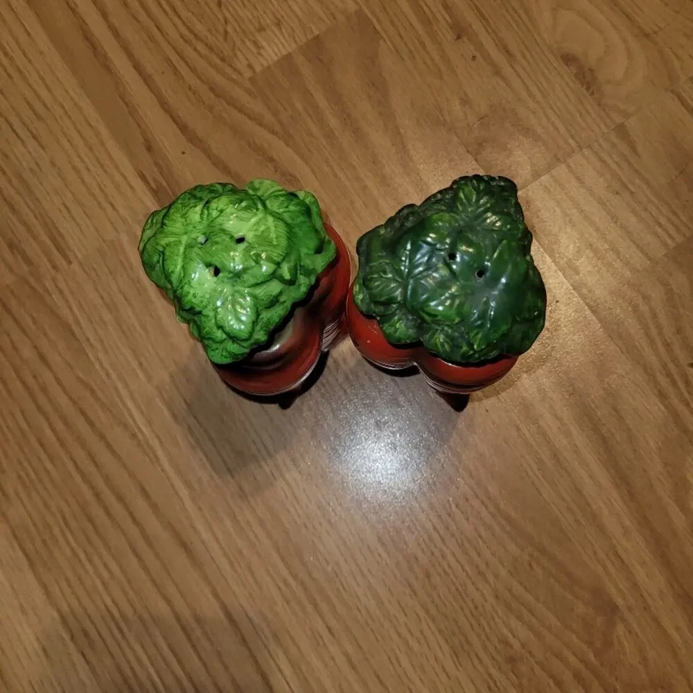 Vintage Carrot Salt And Pepper Shakers From Japan Vegetables Easter Decor
